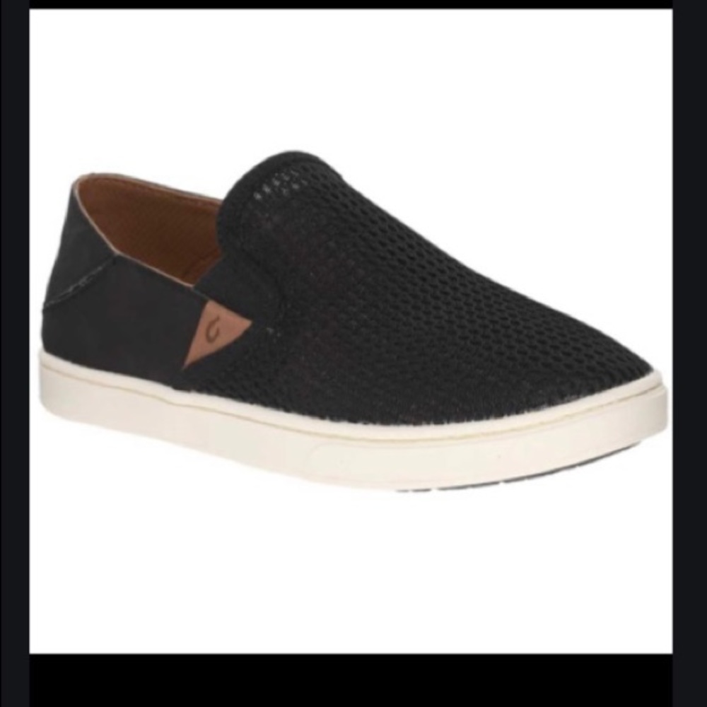 NWT Olukai Women Sneakers Size7